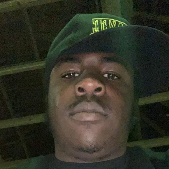 Meet your Posher, Jeremie - Picture 1 of 1